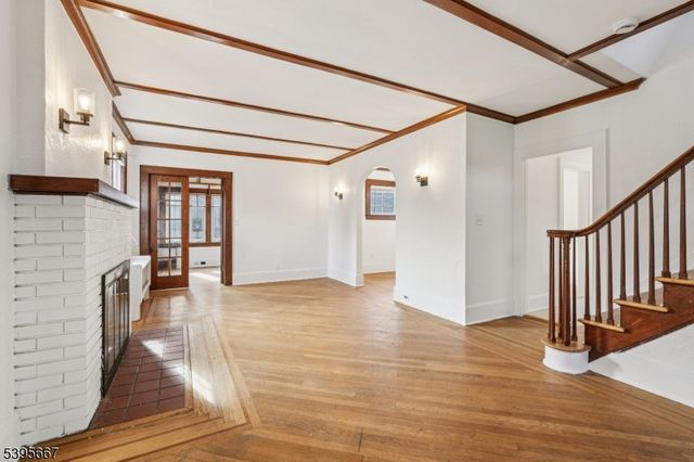 8 N Elk Ave, Dover Town, NJ 07801