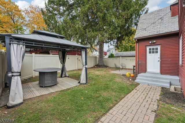 8 N Elk Ave, Dover Town, NJ 07801