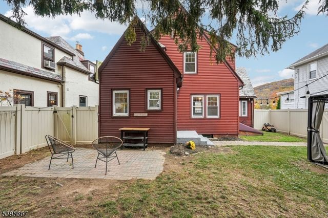 8 N Elk Ave, Dover Town, NJ 07801