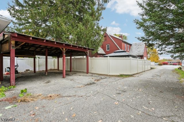 8 N Elk Ave, Dover Town, NJ 07801