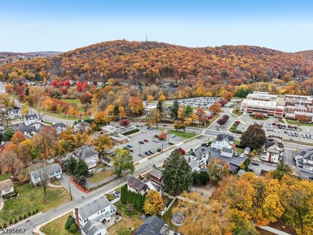 8 N Elk Ave, Dover Town, NJ 07801