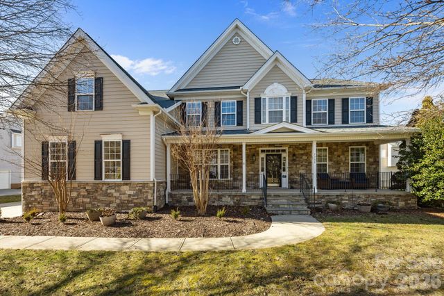 7708 Woodmere Drive, Harrisburg, NC 28075