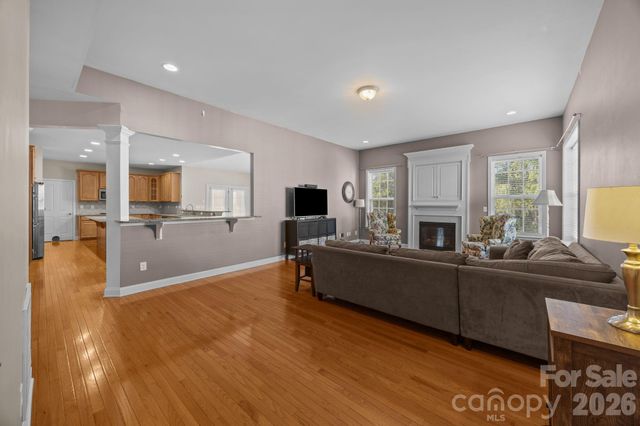 7708 Woodmere Drive, Harrisburg, NC 28075