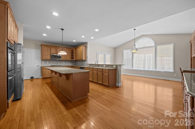 7708 Woodmere Drive, Harrisburg, NC 28075
