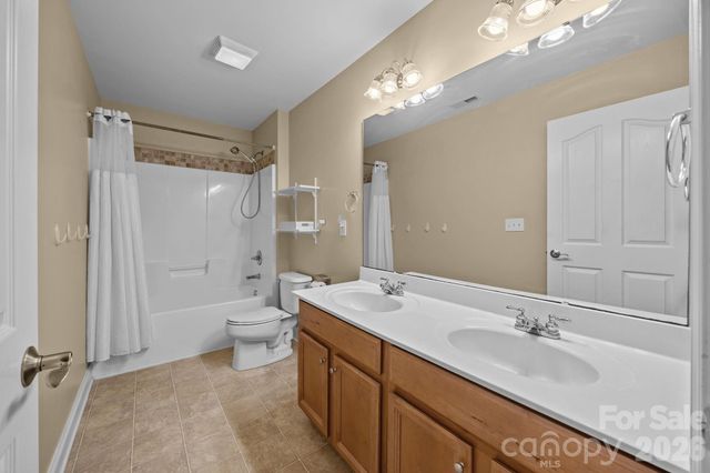 7708 Woodmere Drive, Harrisburg, NC 28075