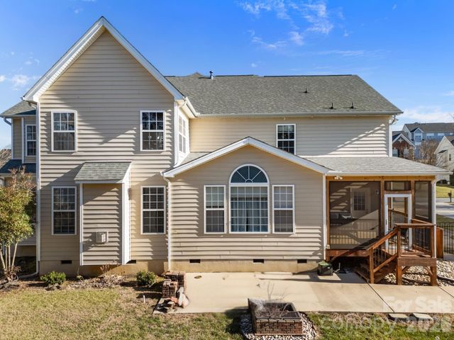 7708 Woodmere Drive, Harrisburg, NC 28075