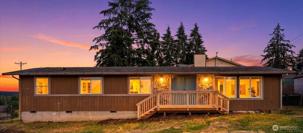 3618 E M Street, Tacoma, WA 98404