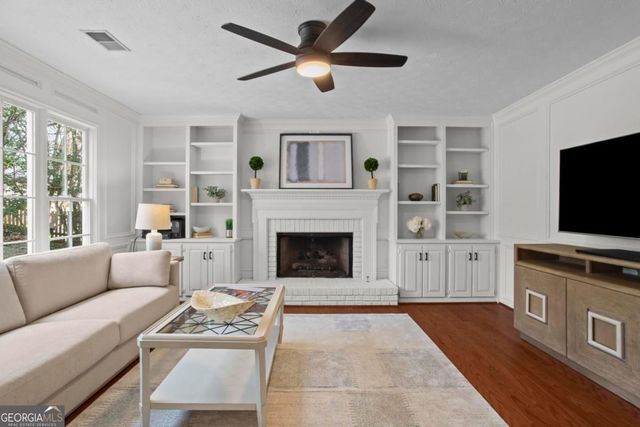 734 Princeton Mill Run, Marietta, GA 30068