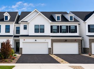 2040 Palmer Court 6003, Hoffman Estates, IL 60169