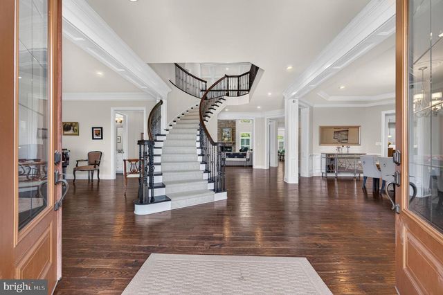 700 WALTON CT, Moorestown, NJ 08057