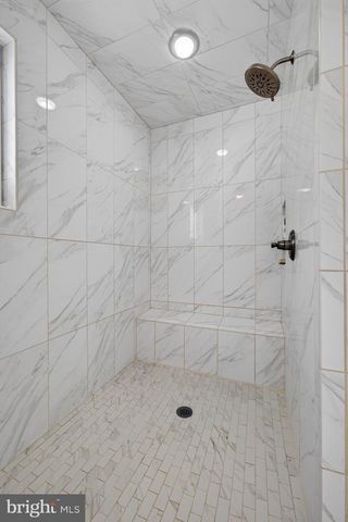 700 WALTON CT, Moorestown, NJ 08057