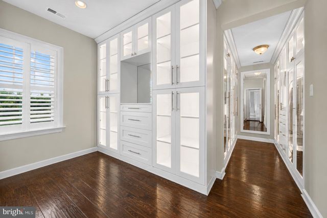 700 WALTON CT, Moorestown, NJ 08057