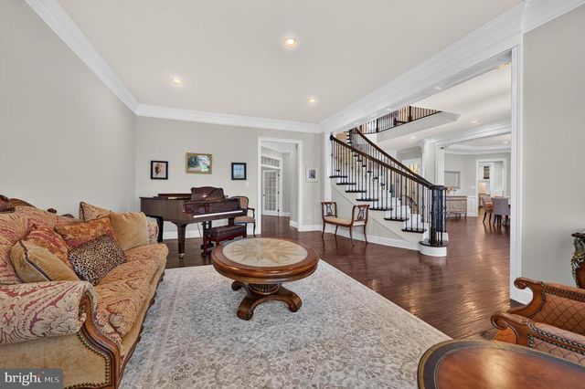 700 WALTON CT, Moorestown, NJ 08057
