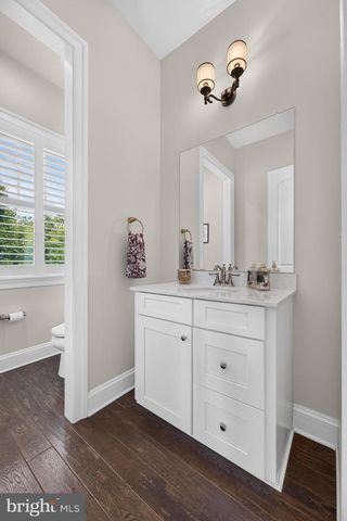 700 WALTON CT, Moorestown, NJ 08057