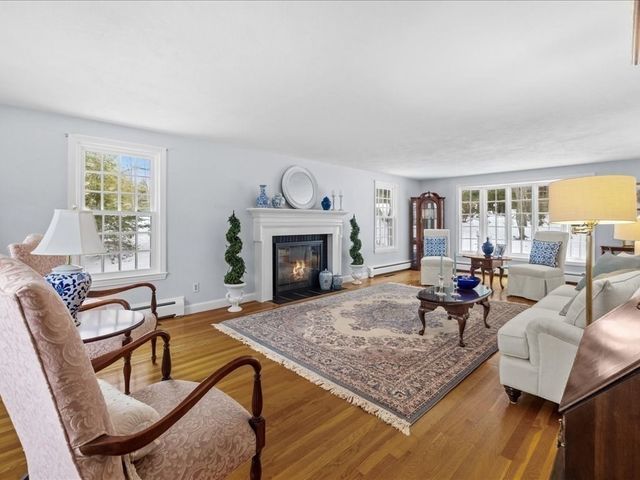 57 Brierbrook St, Milton, MA 02186