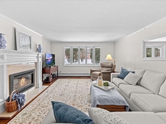 57 Brierbrook St, Milton, MA 02186