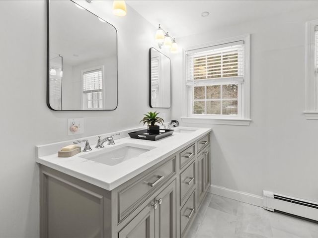 57 Brierbrook St, Milton, MA 02186