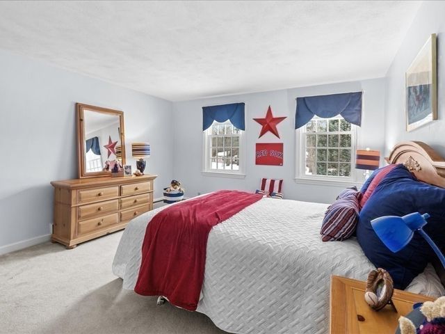 57 Brierbrook St, Milton, MA 02186