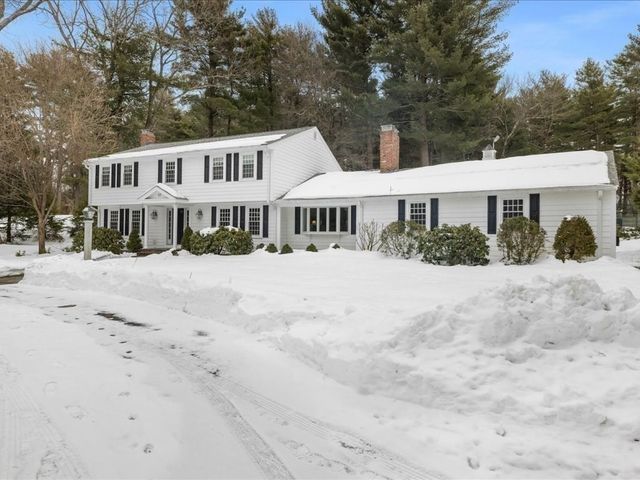 57 Brierbrook St, Milton, MA 02186