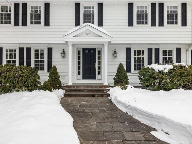 57 Brierbrook St, Milton, MA 02186