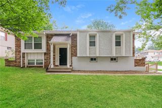 1701 N Hanover Avenue, Independence, MO 64056