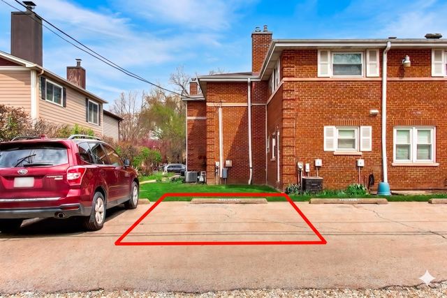 1812 Oakton Street, Evanston, IL 60202