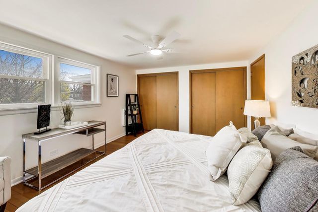 1812 Oakton Street, Evanston, IL 60202