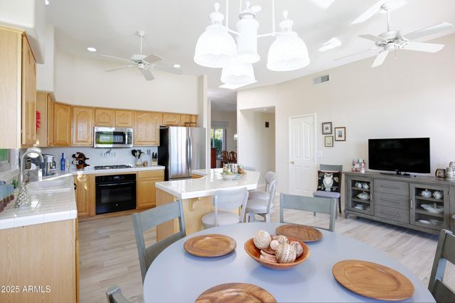 9215 E LAZYWOOD Place, Carefree, AZ 85377