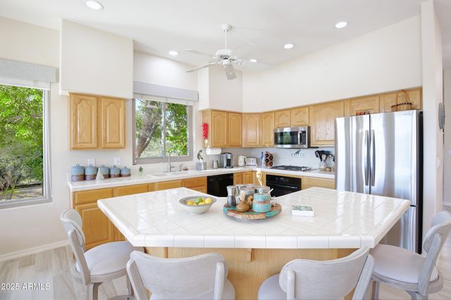 9215 E LAZYWOOD Place, Carefree, AZ 85377