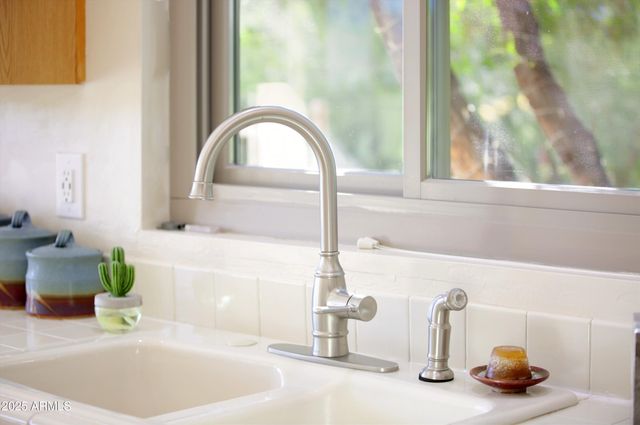 9215 E LAZYWOOD Place, Carefree, AZ 85377