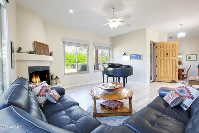 9215 E LAZYWOOD Place, Carefree, AZ 85377