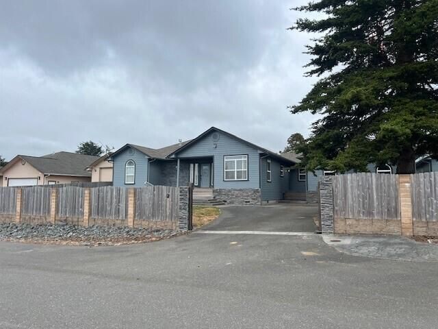 7285 Dauber Lane, Eureka, CA 95503