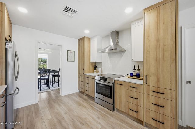3529 E CANNON Drive, Phoenix, AZ 85028