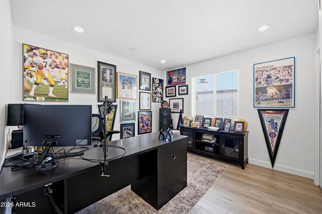 3529 E CANNON Drive, Phoenix, AZ 85028