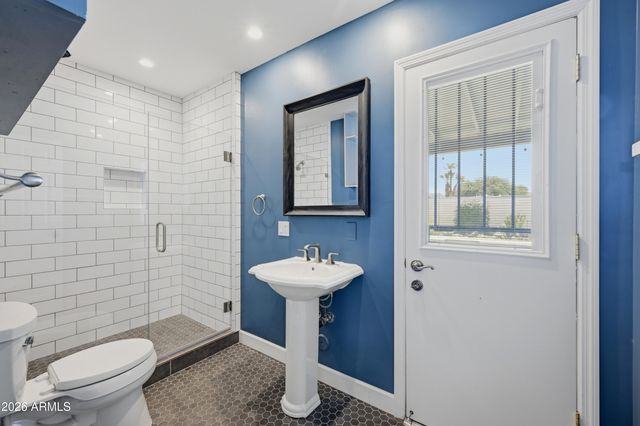3529 E CANNON Drive, Phoenix, AZ 85028