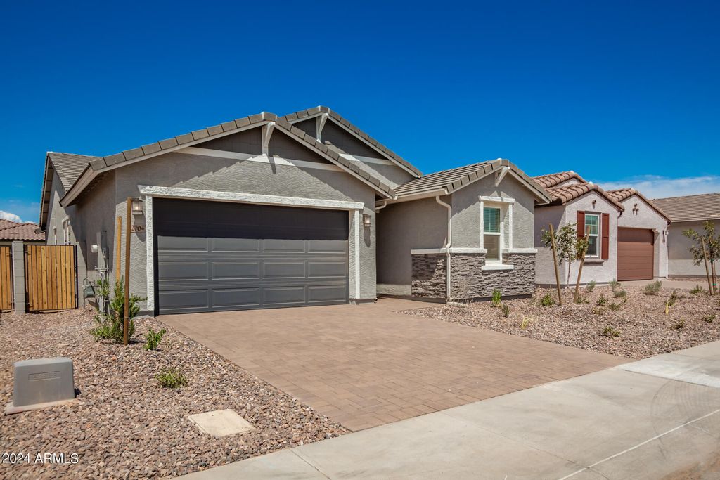 12704 W MARGUERITE Avenue, Avondale, AZ 85323