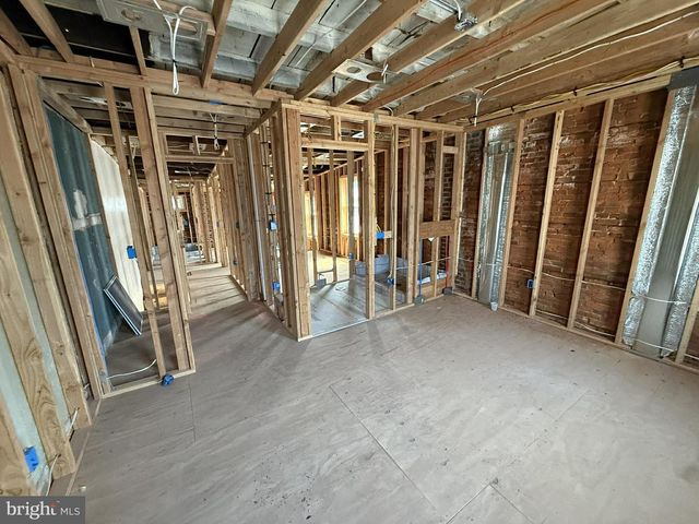 511 LINDEN AVE, Burlington, NJ 08016