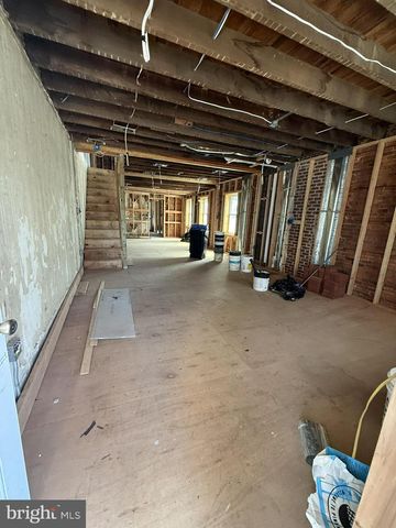 511 LINDEN AVE, Burlington, NJ 08016