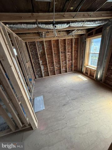 511 LINDEN AVE, Burlington, NJ 08016