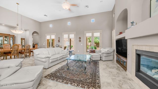 790 E SUNBURST Lane, Tempe, AZ 85284