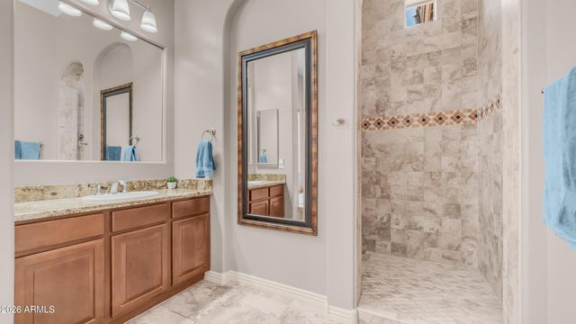 790 E SUNBURST Lane, Tempe, AZ 85284