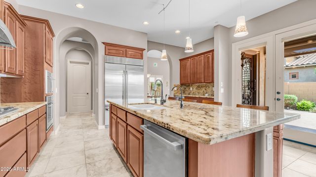 790 E SUNBURST Lane, Tempe, AZ 85284