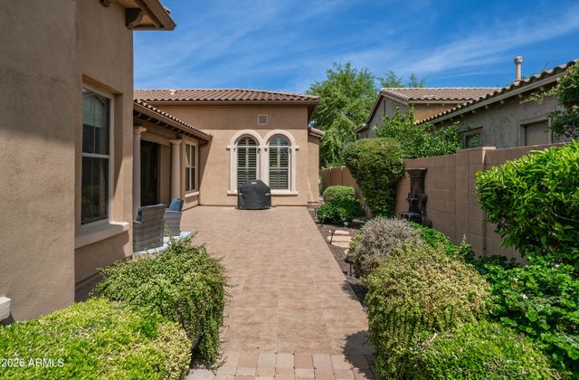 790 E SUNBURST Lane, Tempe, AZ 85284