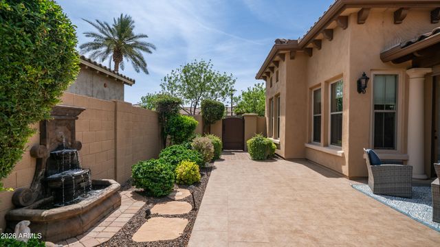 790 E SUNBURST Lane, Tempe, AZ 85284