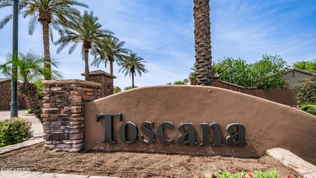 790 E SUNBURST Lane, Tempe, AZ 85284