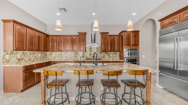 790 E SUNBURST Lane, Tempe, AZ 85284