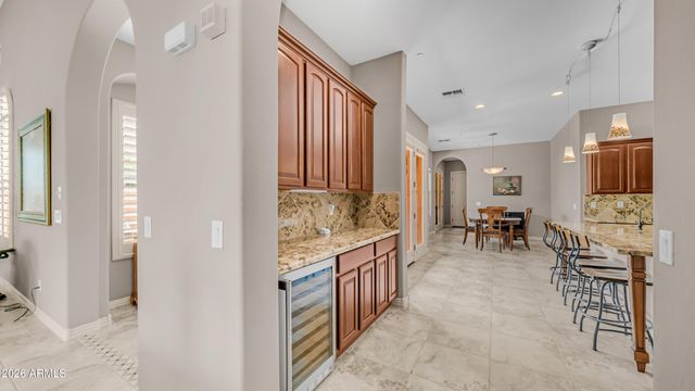 790 E SUNBURST Lane, Tempe, AZ 85284