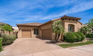 790 E SUNBURST Lane, Tempe, AZ 85284