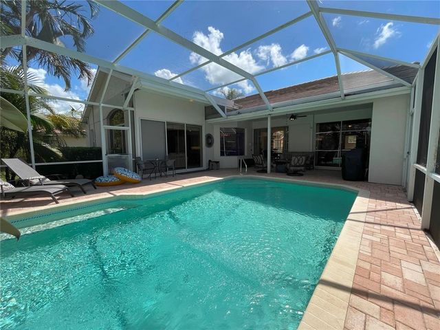 4105 HEARTHSTONE DRIVE, Sarasota, FL 34238