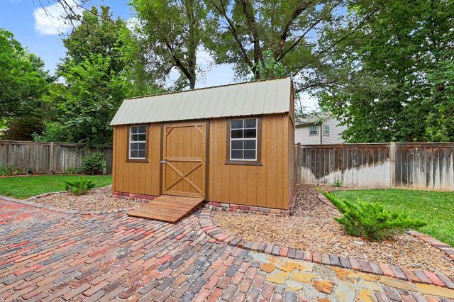 7712 W Harmony Ct, Wichita, KS 67209